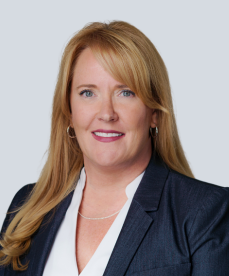 Holly Gause headshot